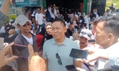 " WARGA KELURAHAN BARU ANTUSIAS SAMBUT HANGAT SILATURAHMI CALON BUPATI KOBAR RAHMAT HIDAYAT - EKO SUMARNO "
