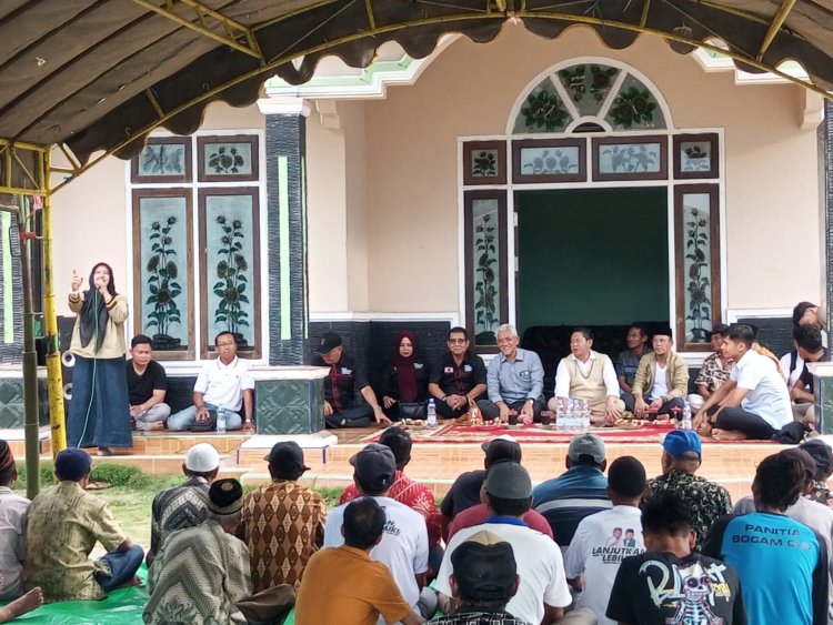 " ANTUSIASME WARGA PESISIR SAMBUT KAMPANYE HARI KE-12 RAHMAT HIDAYAT DAN EKO SOEMARNO DI DESA SUNGAI BAKAU "