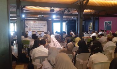 “ OPTIMALISASI PENDIDIKAN DI KOBAR : DINAS PENDIDIKAN GELAR SOSIALISASI PENGELOLAAN DANA BOS KINERJA DAN PROGRAM INDONESIA PINTAR "