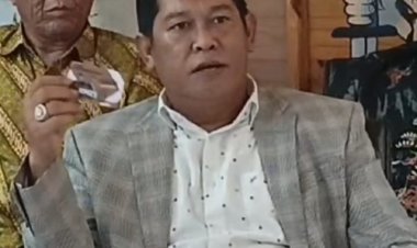 " KARTU KOBAR BERSAHABAT : DEDIKASI TANPA HENTI DARI RAHMAT HIDAYAT DAN EKO SOEMARNO "