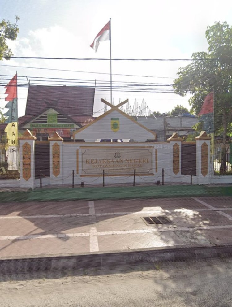 " SRI WAHYUNI DALAM PUSARAN HUKUM : KEJAKSAAN NEGERI KOTAWARINGIN BARAT PERKUAT DAKWAAN DENGAN HADIRKAN TIGA SAKSI KUNCI "
