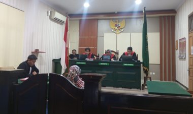 " KEJAHATAN KERAH PUTIH DI TINGKAT DESA : PEMALSUAN IJAZAH DEMI JABATAN KADES, CERMIN BURUK DEMOKRASI LOKAL "