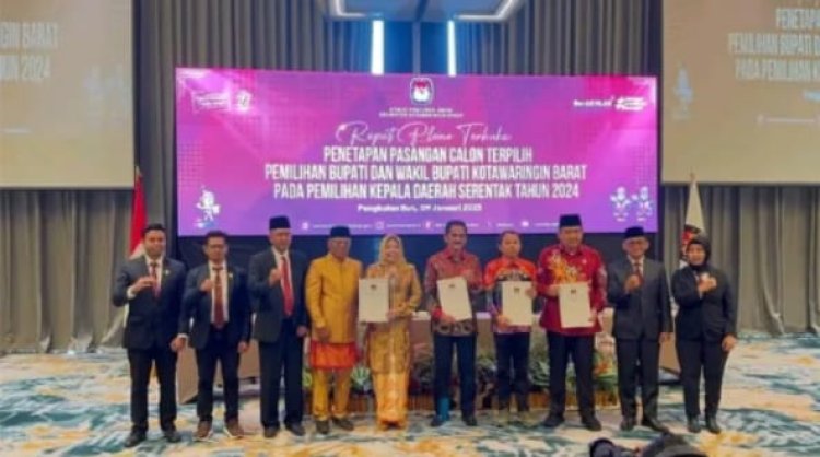 " RANGKAIAN PILKADA SERENTAK 2024 BERAKHIR : KPU KOBAR GELAR RAPAT PLENO TERBUKA TETAPKAN Hj. NURHIDAYAH DAN SUYANTO PIMPIN KOTAWARINGIN BARAT PERIODE 2025-2030 " 
