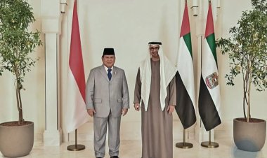 " MOMEN BERSEJARAH DI ISTANA QASR AL SHATIE : PRESIDEN PRABOWO DAN SHEIKH MOHAMED TEGUHKAN KOMITMEN DALAM KERJA SAMA STRATEGIS MENUJU TATANAN GLOBAL BERKEADILAN " 