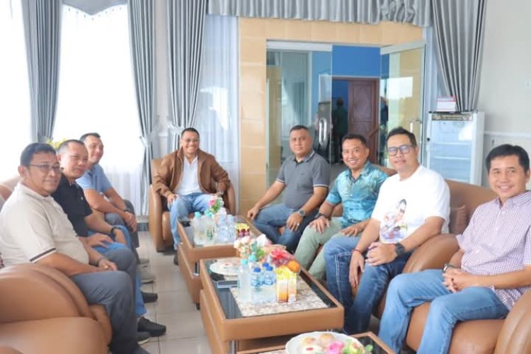 " PENUH HARU DAN KEHORMATAN, KAPOLRES KOBAR BERSAMA FORKOPIMDA MELEPAS KEBERANGKATAN AKBP YUSFANDI USMAN : SIMBOL CINTA DAN SINERGI DARI BUMI MARUNTING BATU AJI "