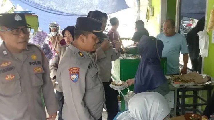" DEKATKAN DIRI DENGAN MASYARAKAT, POLRES KOBAR GELAR JUMAT CURHAT : MEMBANGUN KAMTIBMAS DARI ASPIRASI WARGA "