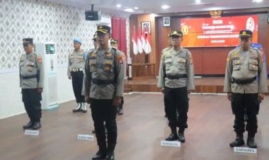 " TRI BRATA TAK SEKADAR JANJI : POLRES KOBAR TEGUHKAN SEMANGAT PENGABDIAN DALAM UPACARA PEMULIAAN NILAI-NILAI KEPOLISIAN BERSAMA KAPOLRI " 