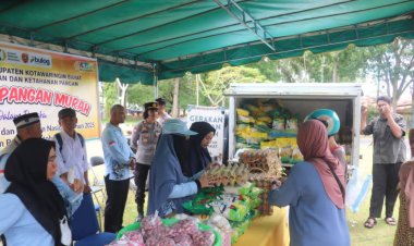 “ POLRES KOBAR HADIR DI TENGAH RAKYAT : GERAKAN PANGAN MURAH BANTU WARGA DAPATKAN BAHAN POKOK DENGAN HARGA BERSAHABAT ”