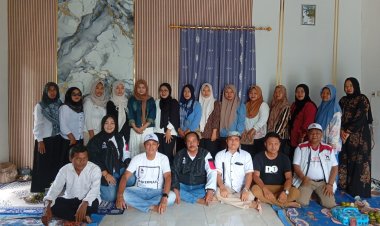 " RAPAT KONSOLIDASI DPD PSI KOBAR BERSAMA DPC PANGKALAN LADA JADI MOMENTUM KEBANGKITAN KADER MILITAN, SOLID, LOYAL, DAN DEKAT DENGAN RAKYAT " 