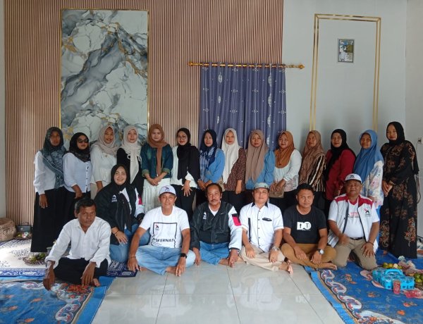 " RAPAT KONSOLIDASI DPD PSI KOBAR BERSAMA DPC PANGKALAN LADA JADI MOMENTUM KEBANGKITAN KADER MILITAN, SOLID, LOYAL, DAN DEKAT DENGAN RAKYAT " 
